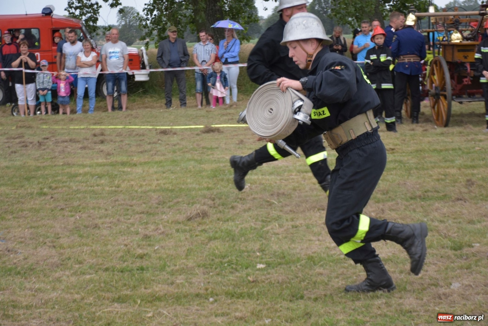 Zdjęcie w galerii na portalu naszraciborz.pl: Bieńkowickie zawody sikawek konnych. Tworków z głównym trofeum [FOTO i WIDEO] wiadomości z regionu
