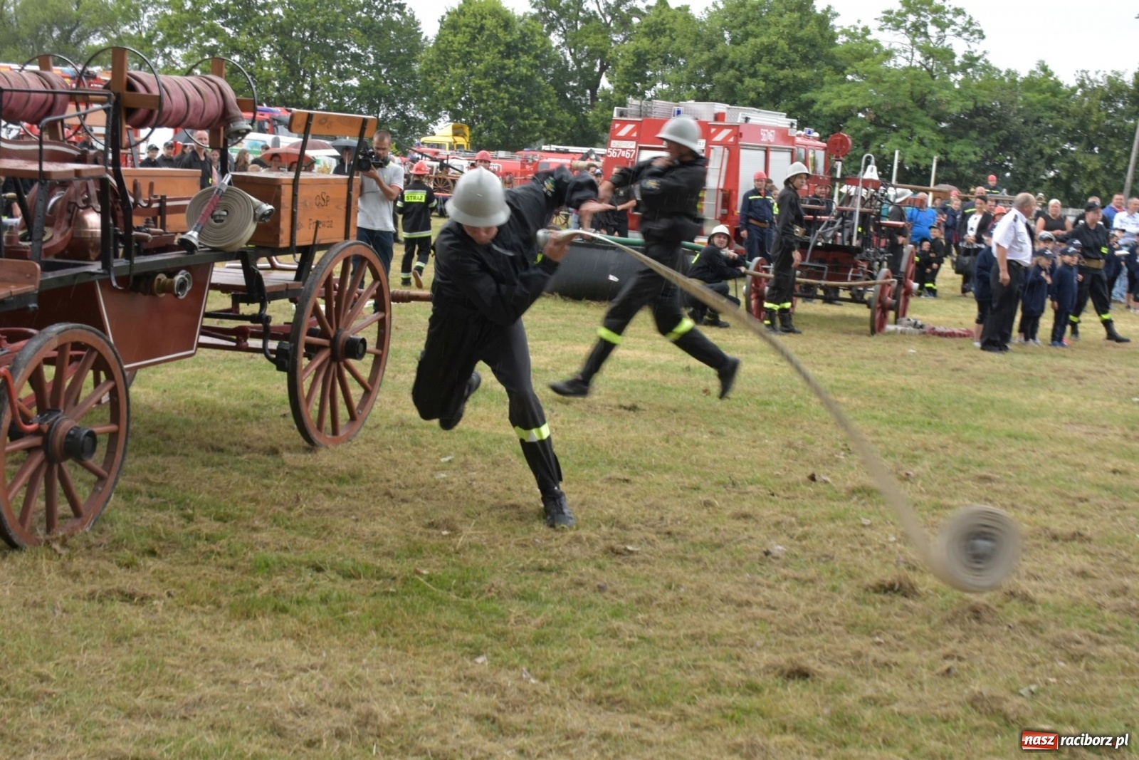 Zdjęcie w galerii na portalu naszraciborz.pl: Bieńkowickie zawody sikawek konnych. Tworków z głównym trofeum [FOTO i WIDEO] wiadomości z regionu