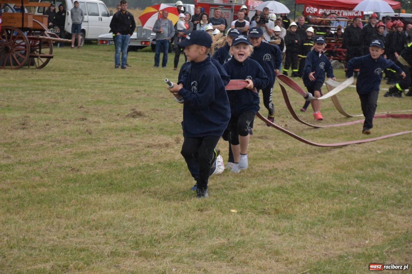 Zdjęcie w galerii na portalu naszraciborz.pl: Bieńkowickie zawody sikawek konnych. Tworków z głównym trofeum [FOTO i WIDEO] wiadomości z regionu