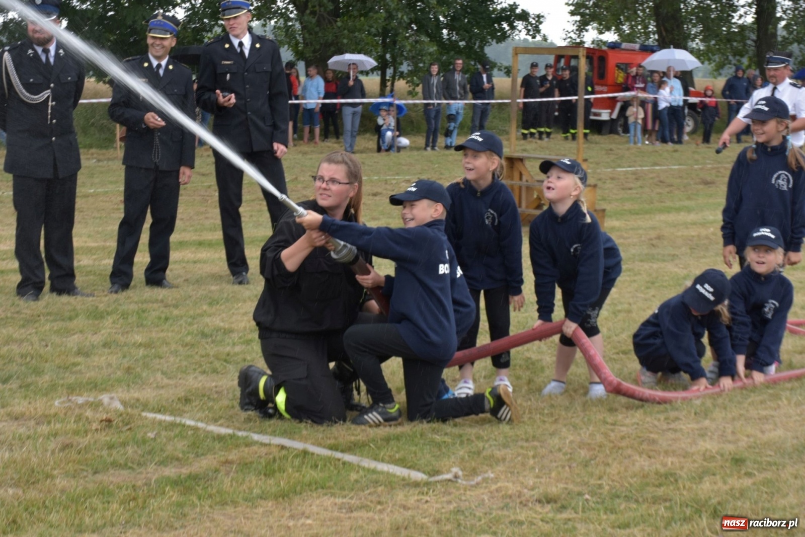 Zdjęcie w galerii na portalu naszraciborz.pl: Bieńkowickie zawody sikawek konnych. Tworków z głównym trofeum [FOTO i WIDEO] wiadomości z regionu