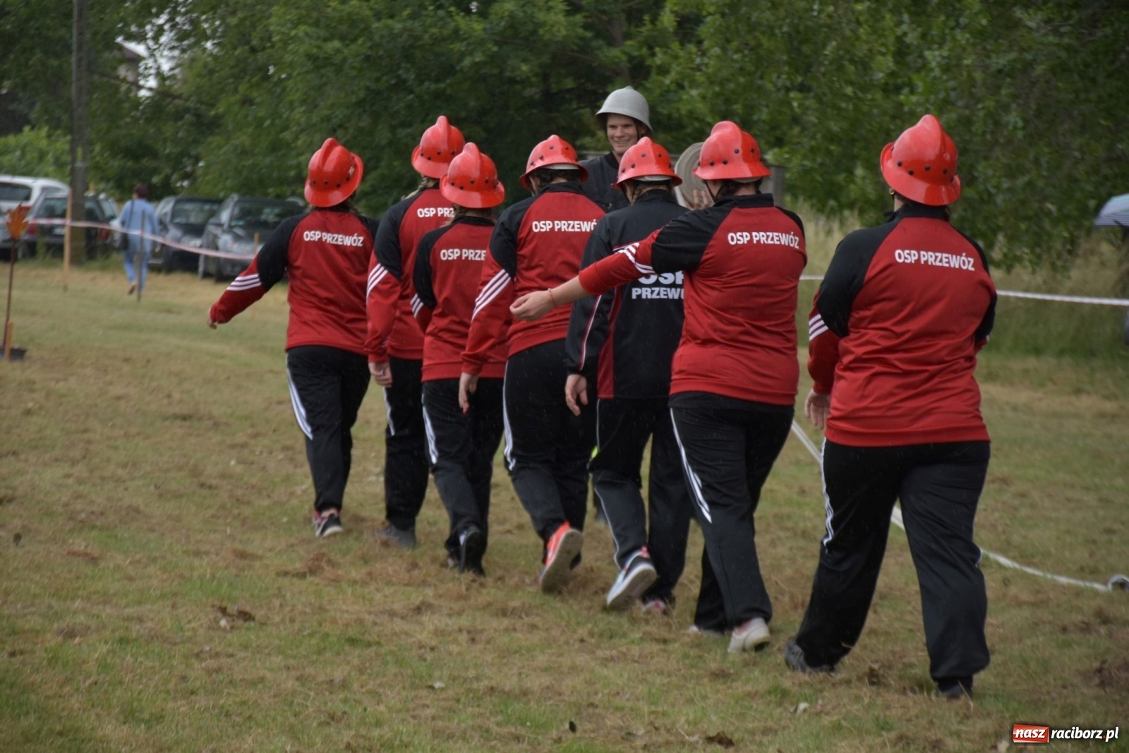Zdjęcie w galerii na portalu naszraciborz.pl: Bieńkowickie zawody sikawek konnych. Tworków z głównym trofeum [FOTO i WIDEO] wiadomości z regionu