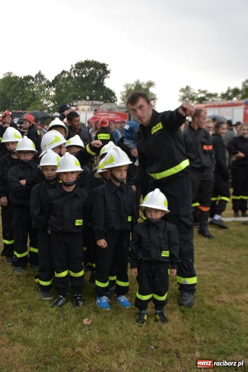 Zdjęcie w galerii na portalu naszraciborz.pl: Bieńkowickie zawody sikawek konnych. Tworków z głównym trofeum [FOTO i WIDEO] wiadomości z regionu