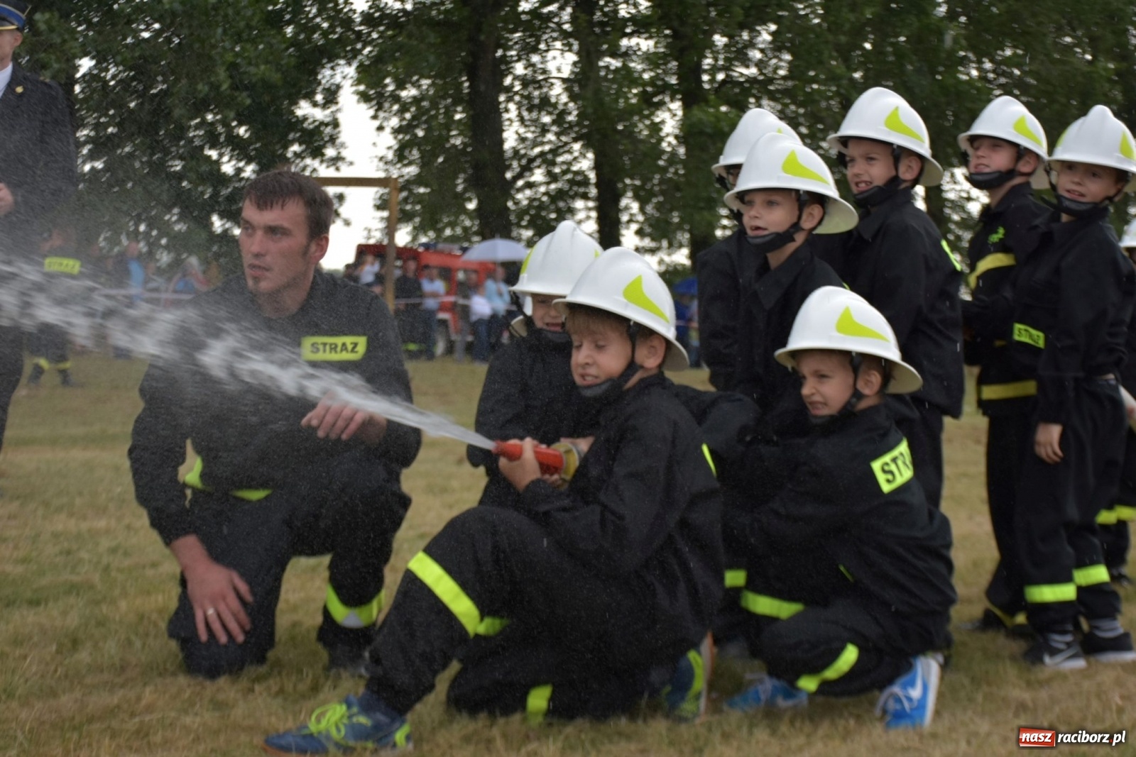Zdjęcie w galerii na portalu naszraciborz.pl: Bieńkowickie zawody sikawek konnych. Tworków z głównym trofeum [FOTO i WIDEO] wiadomości z regionu