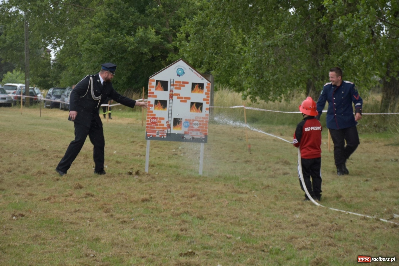 Zdjęcie w galerii na portalu naszraciborz.pl: Bieńkowickie zawody sikawek konnych. Tworków z głównym trofeum [FOTO i WIDEO] wiadomości z regionu