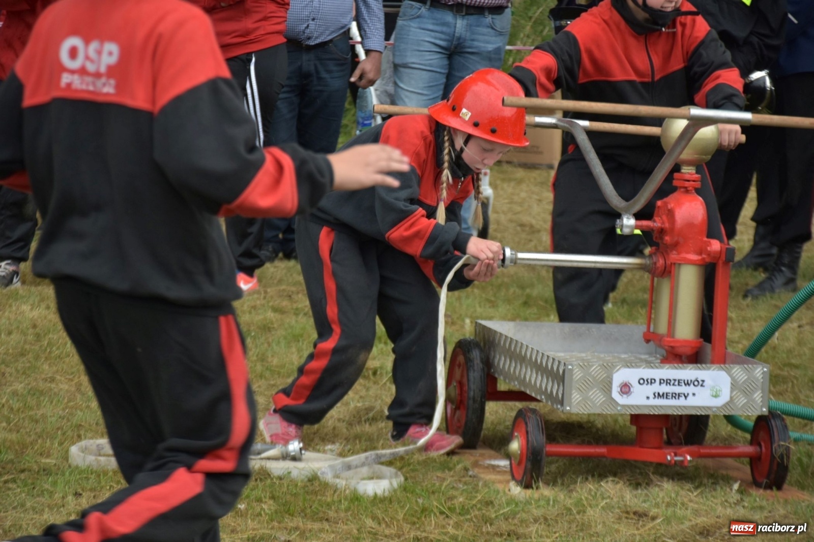 Zdjęcie w galerii na portalu naszraciborz.pl: Bieńkowickie zawody sikawek konnych. Tworków z głównym trofeum [FOTO i WIDEO] wiadomości z regionu