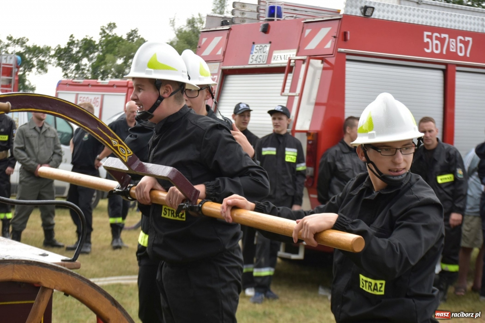 Zdjęcie w galerii na portalu naszraciborz.pl: Bieńkowickie zawody sikawek konnych. Tworków z głównym trofeum [FOTO i WIDEO] wiadomości z regionu