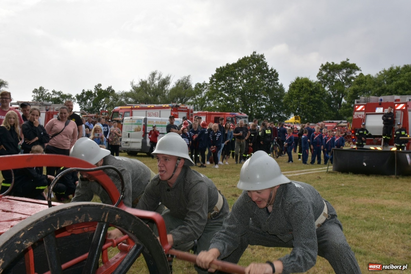 Zdjęcie w galerii na portalu naszraciborz.pl: Bieńkowickie zawody sikawek konnych. Tworków z głównym trofeum [FOTO i WIDEO] wiadomości z regionu