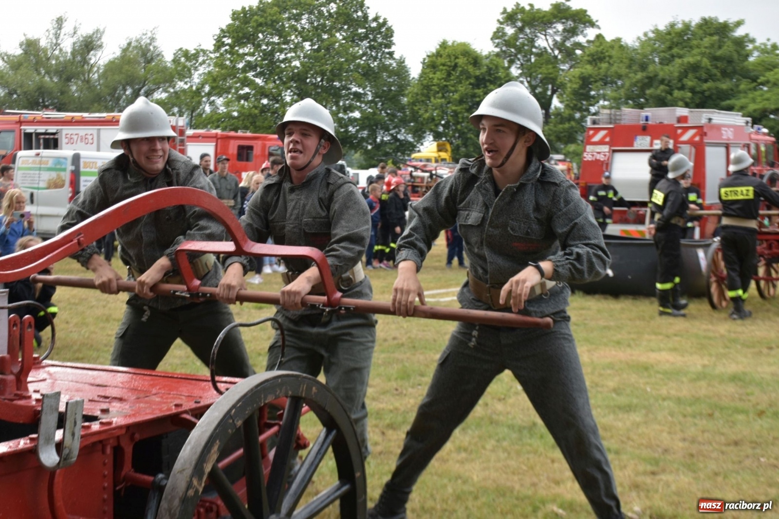Zdjęcie w galerii na portalu naszraciborz.pl: Bieńkowickie zawody sikawek konnych. Tworków z głównym trofeum [FOTO i WIDEO] wiadomości z regionu