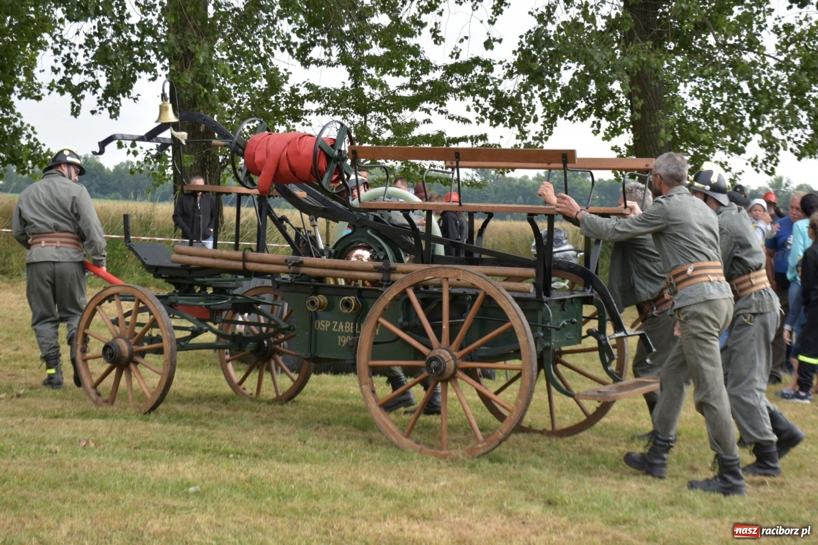 Zdjęcie w galerii na portalu naszraciborz.pl: Bieńkowickie zawody sikawek konnych. Tworków z głównym trofeum [FOTO i WIDEO] wiadomości z regionu