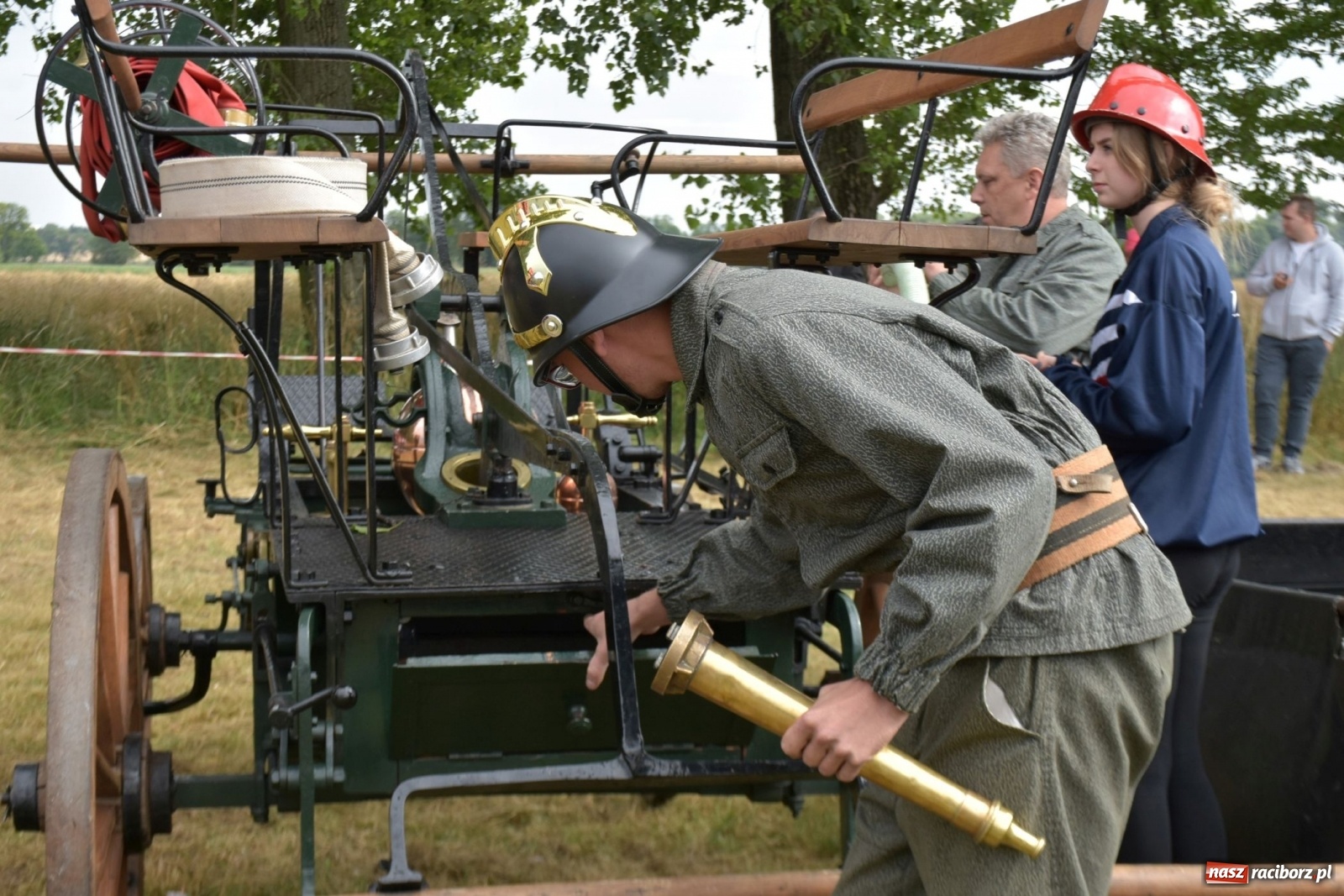 Zdjęcie w galerii na portalu naszraciborz.pl: Bieńkowickie zawody sikawek konnych. Tworków z głównym trofeum [FOTO i WIDEO] wiadomości z regionu