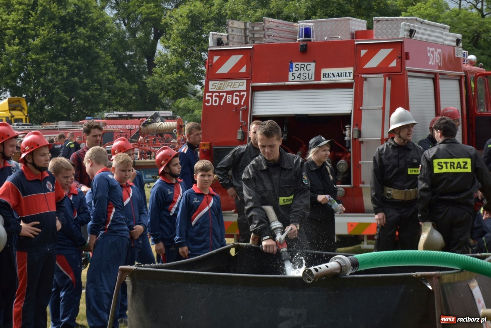 Zdjęcie w galerii na portalu naszraciborz.pl: Bieńkowickie zawody sikawek konnych. Tworków z głównym trofeum [FOTO i WIDEO] wiadomości z regionu