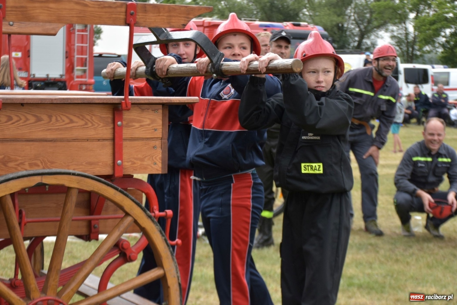 Zdjęcie w galerii na portalu naszraciborz.pl: Bieńkowickie zawody sikawek konnych. Tworków z głównym trofeum [FOTO i WIDEO] wiadomości z regionu