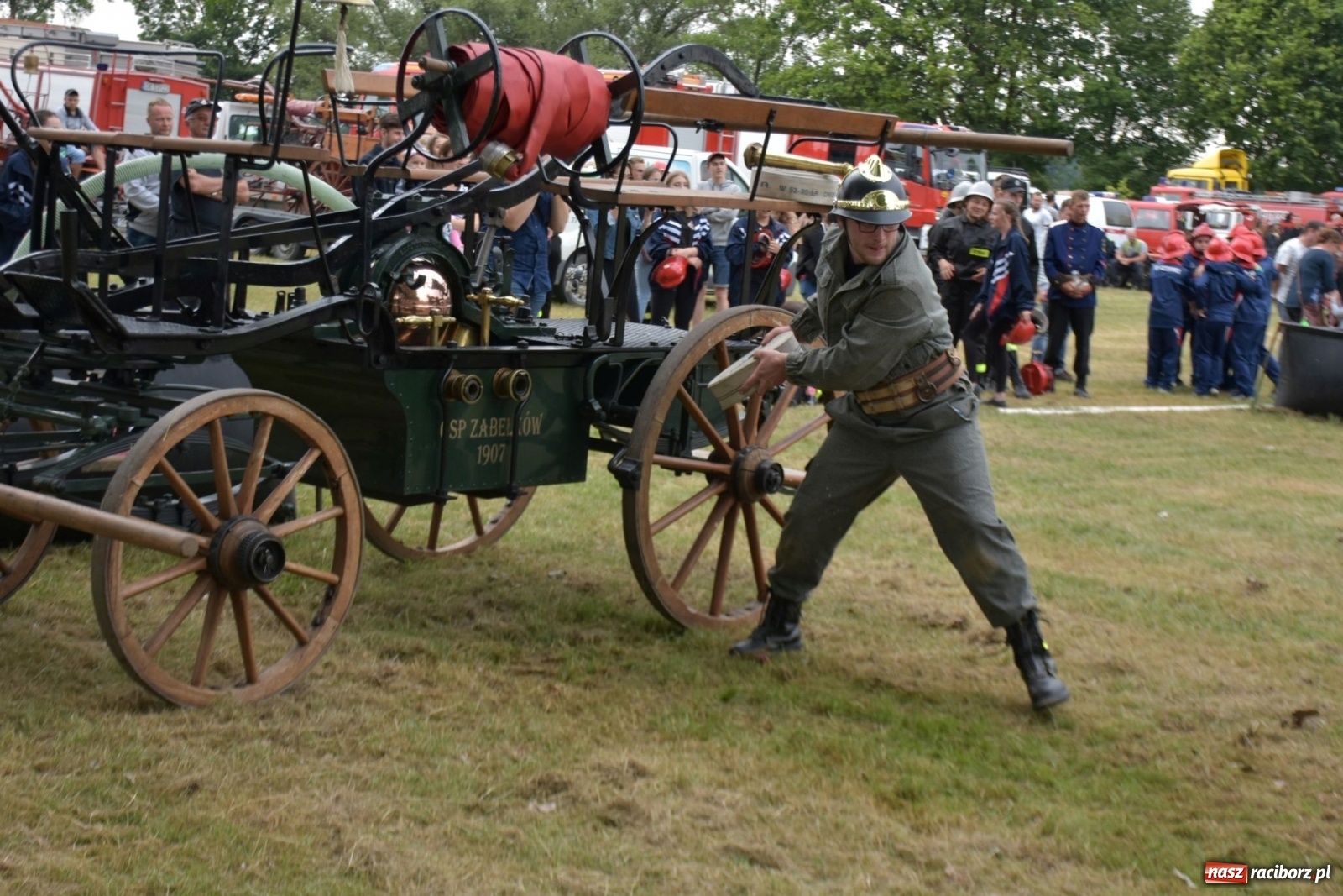 Zdjęcie w galerii na portalu naszraciborz.pl: Bieńkowickie zawody sikawek konnych. Tworków z głównym trofeum [FOTO i WIDEO] wiadomości z regionu