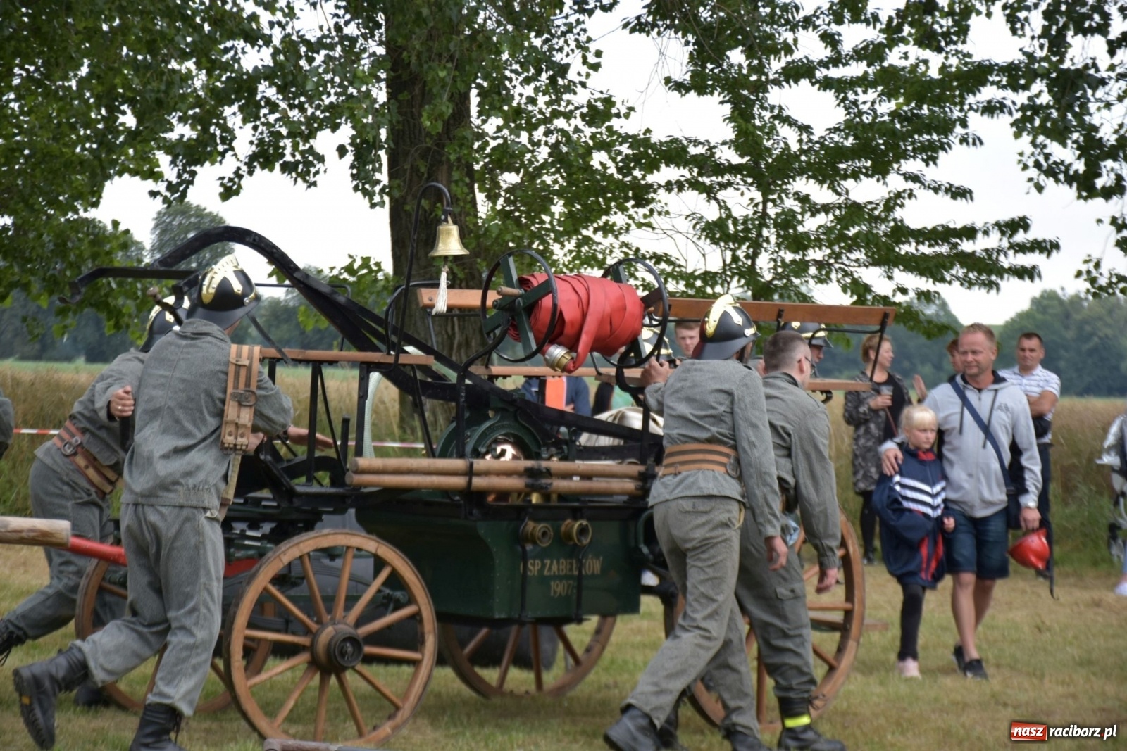 Zdjęcie w galerii na portalu naszraciborz.pl: Bieńkowickie zawody sikawek konnych. Tworków z głównym trofeum [FOTO i WIDEO] wiadomości z regionu