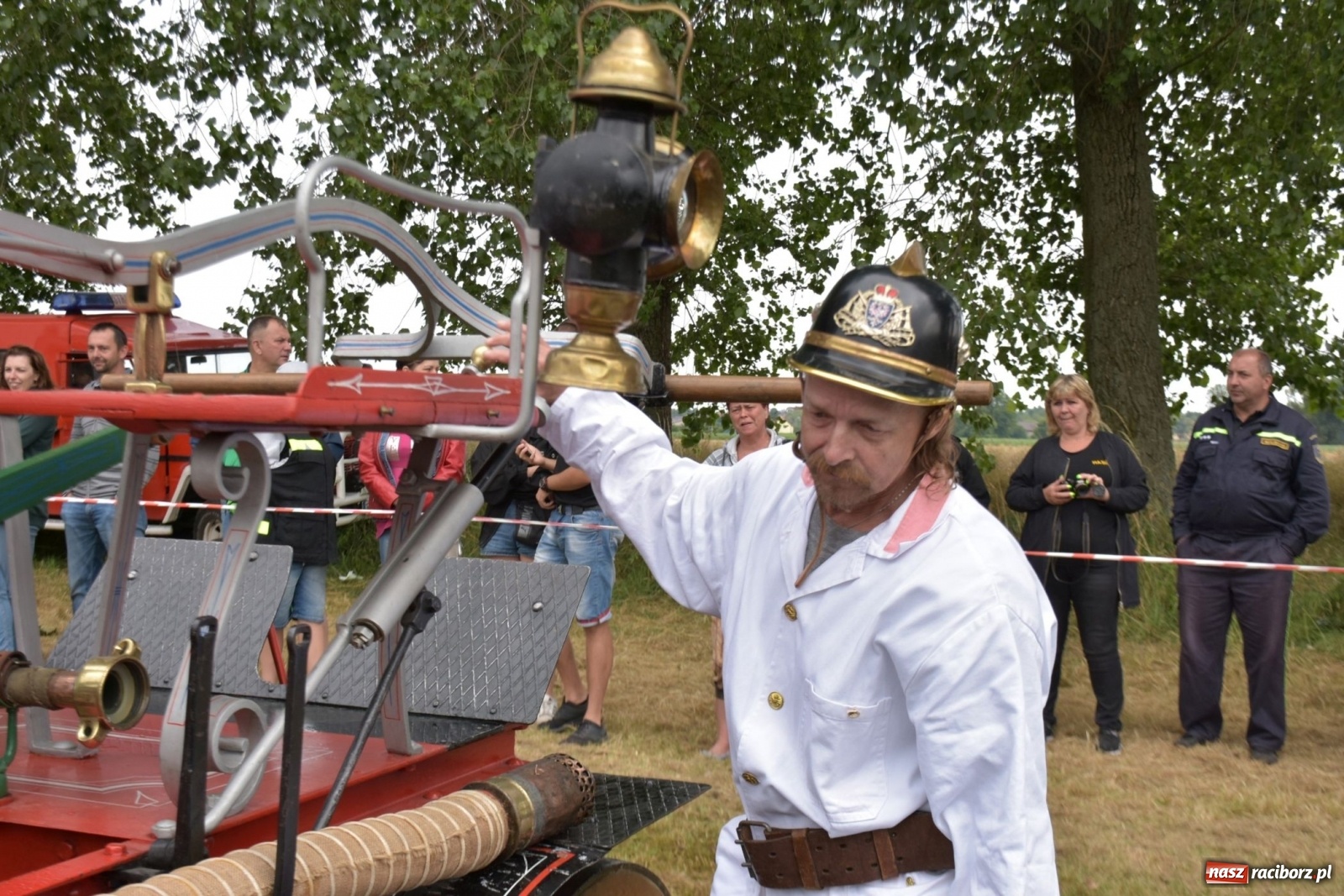 Zdjęcie w galerii na portalu naszraciborz.pl: Bieńkowickie zawody sikawek konnych. Tworków z głównym trofeum [FOTO i WIDEO] wiadomości z regionu