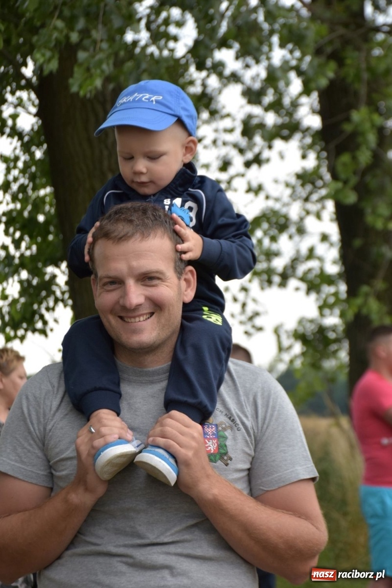 Zdjęcie w galerii na portalu naszraciborz.pl: Bieńkowickie zawody sikawek konnych. Tworków z głównym trofeum [FOTO i WIDEO] wiadomości z regionu