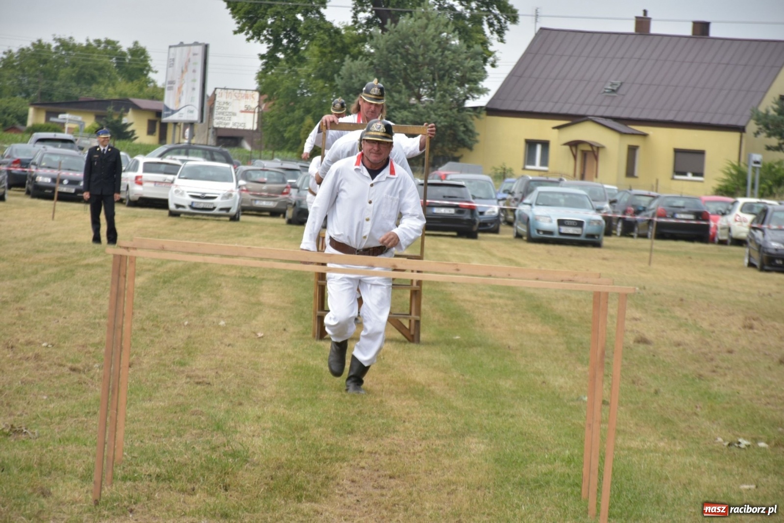 Zdjęcie w galerii na portalu naszraciborz.pl: Bieńkowickie zawody sikawek konnych. Tworków z głównym trofeum [FOTO i WIDEO] wiadomości z regionu