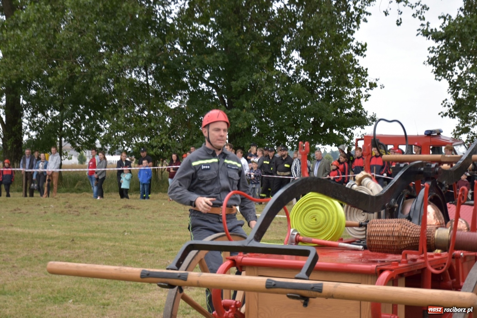 Zdjęcie w galerii na portalu naszraciborz.pl: Bieńkowickie zawody sikawek konnych. Tworków z głównym trofeum [FOTO i WIDEO] wiadomości z regionu