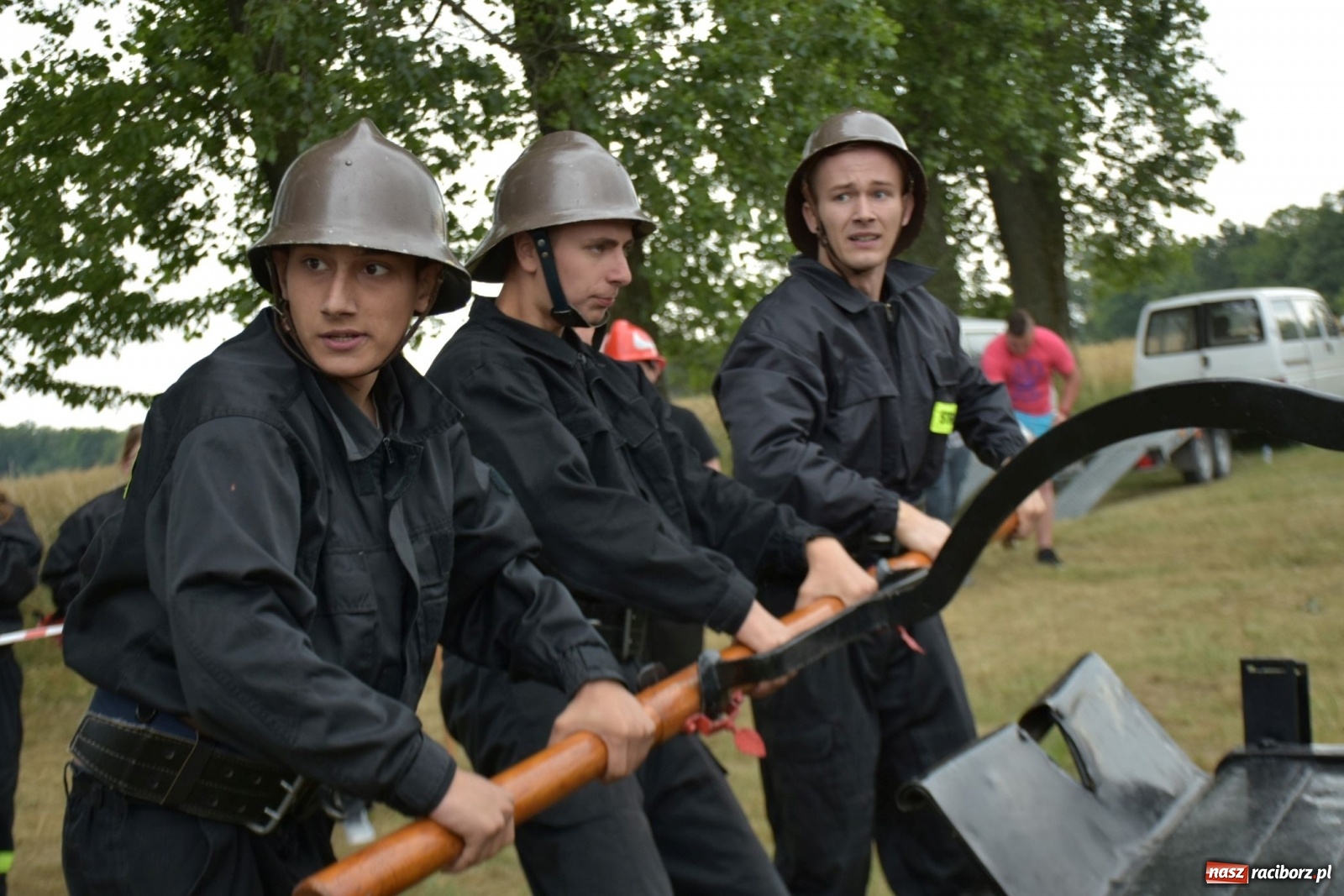 Zdjęcie w galerii na portalu naszraciborz.pl: Bieńkowickie zawody sikawek konnych. Tworków z głównym trofeum [FOTO i WIDEO] wiadomości z regionu
