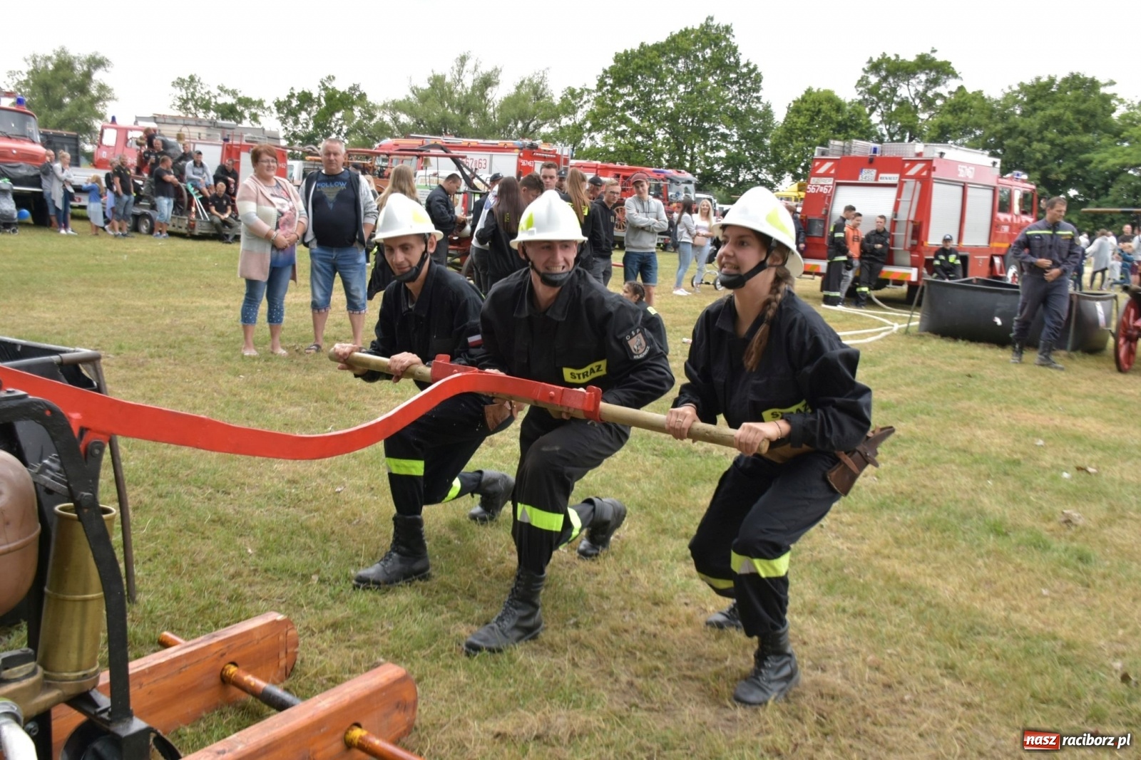 Zdjęcie w galerii na portalu naszraciborz.pl: Bieńkowickie zawody sikawek konnych. Tworków z głównym trofeum [FOTO i WIDEO] wiadomości z regionu