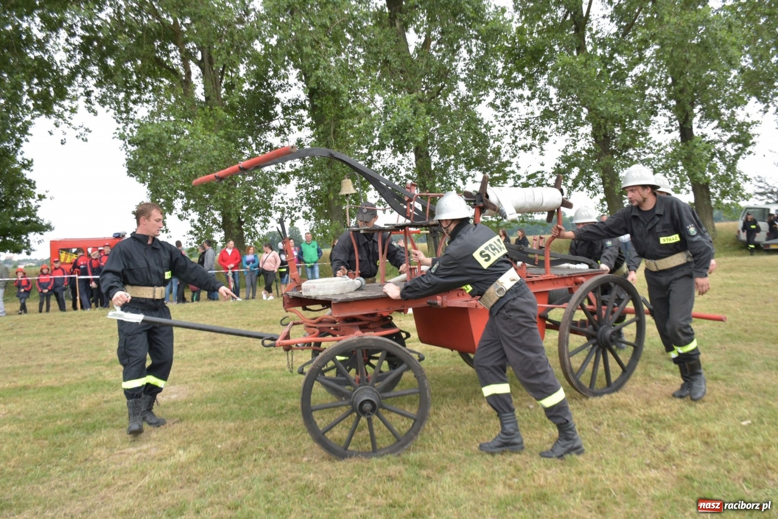 Zdjęcie w galerii na portalu naszraciborz.pl: Bieńkowickie zawody sikawek konnych. Tworków z głównym trofeum [FOTO i WIDEO] wiadomości z regionu
