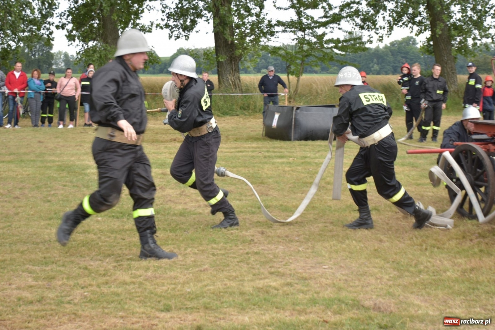 Zdjęcie w galerii na portalu naszraciborz.pl: Bieńkowickie zawody sikawek konnych. Tworków z głównym trofeum [FOTO i WIDEO] wiadomości z regionu