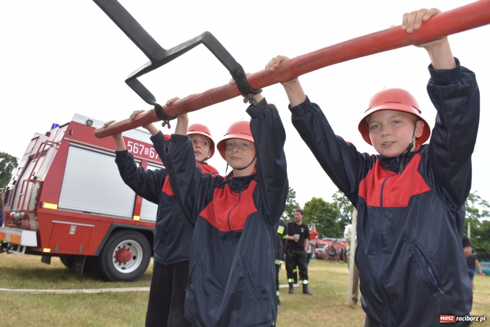 Zdjęcie w galerii na portalu naszraciborz.pl: Bieńkowickie zawody sikawek konnych. Tworków z głównym trofeum [FOTO i WIDEO] wiadomości z regionu
