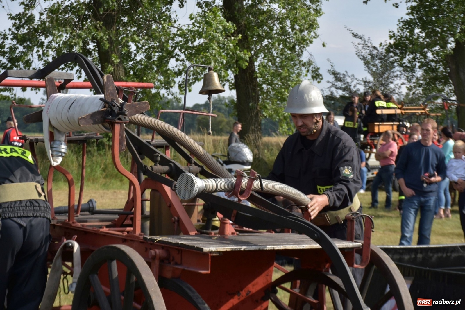 Zdjęcie w galerii na portalu naszraciborz.pl: Bieńkowickie zawody sikawek konnych. Tworków z głównym trofeum [FOTO i WIDEO] wiadomości z regionu