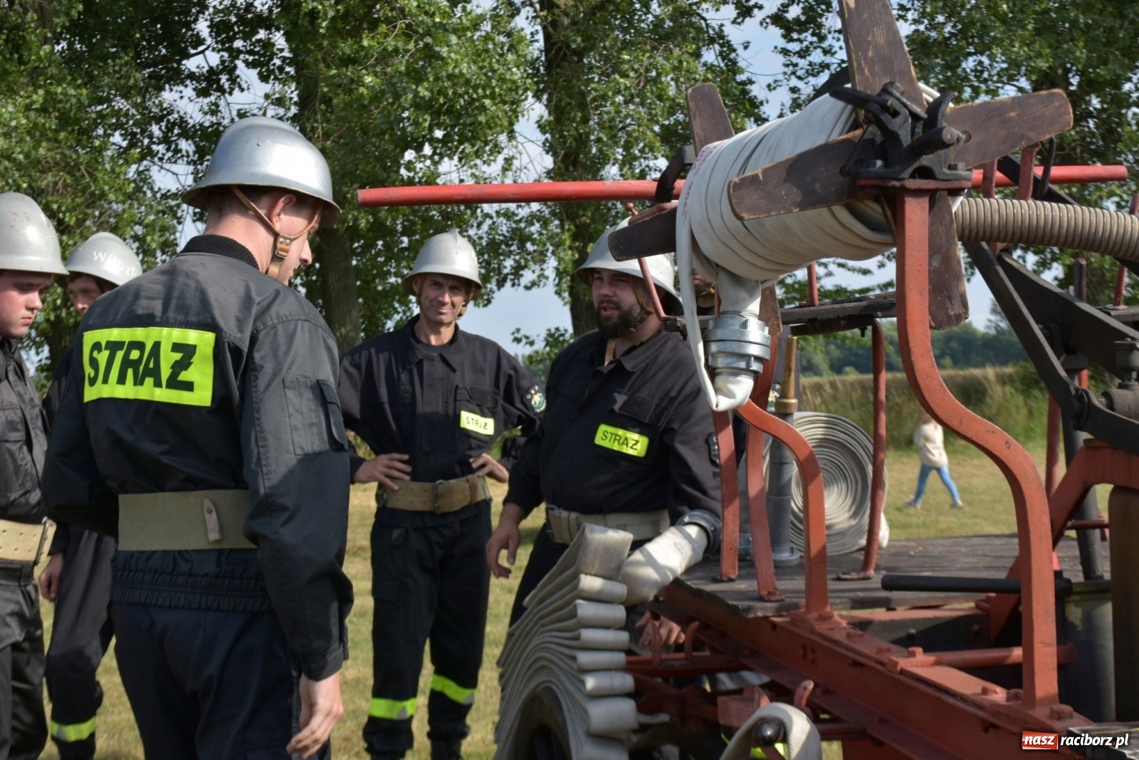 Zdjęcie w galerii na portalu naszraciborz.pl: Bieńkowickie zawody sikawek konnych. Tworków z głównym trofeum [FOTO i WIDEO] wiadomości z regionu
