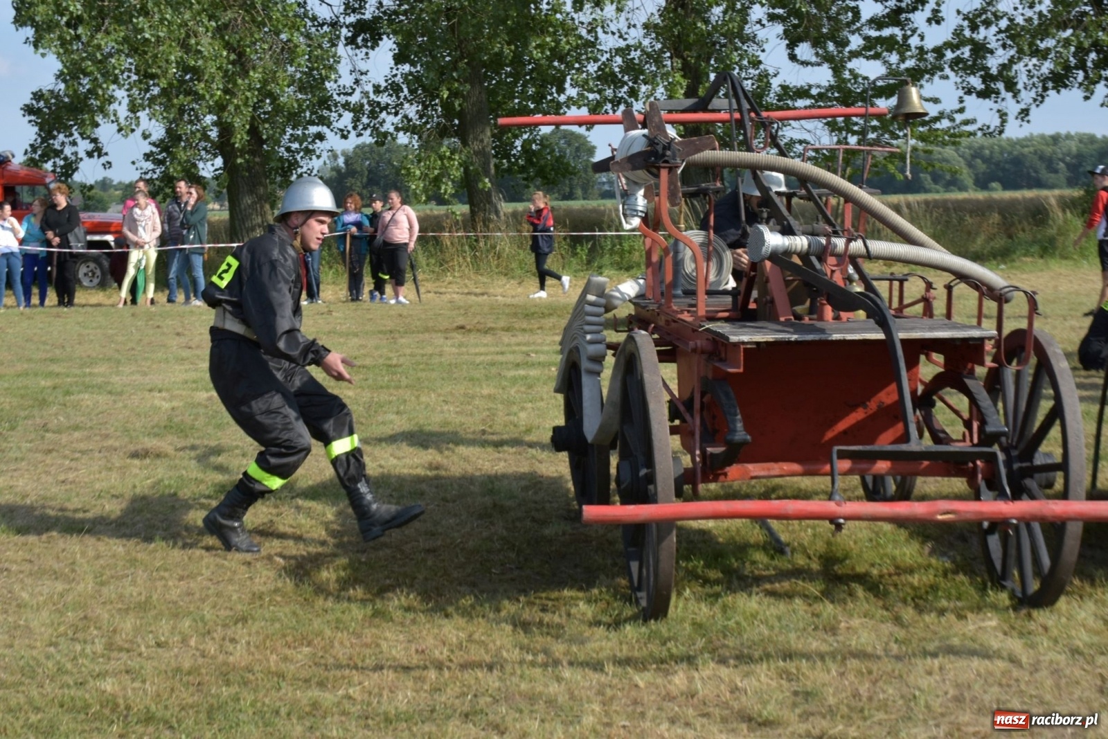 Zdjęcie w galerii na portalu naszraciborz.pl: Bieńkowickie zawody sikawek konnych. Tworków z głównym trofeum [FOTO i WIDEO] wiadomości z regionu