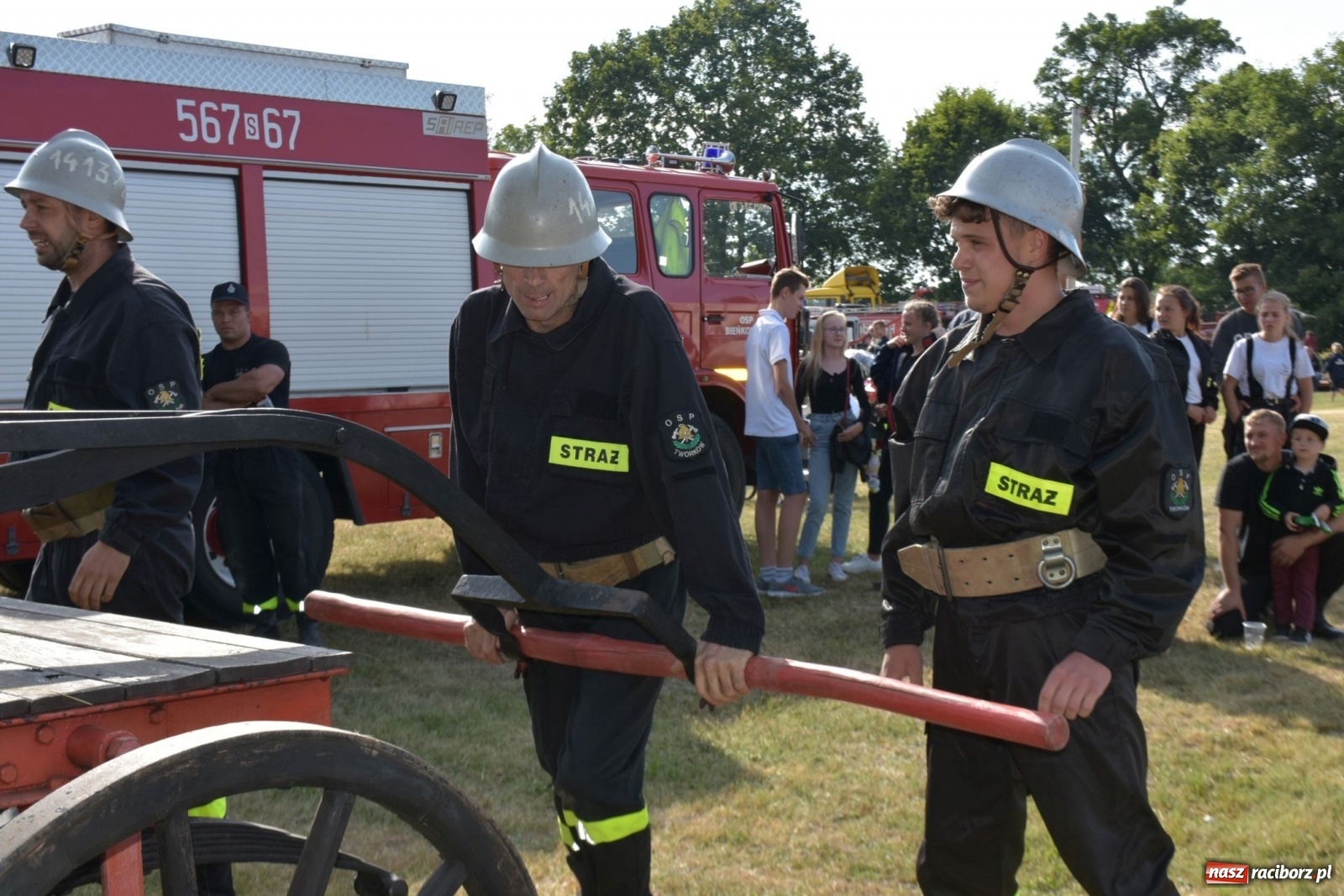 Zdjęcie w galerii na portalu naszraciborz.pl: Bieńkowickie zawody sikawek konnych. Tworków z głównym trofeum [FOTO i WIDEO] wiadomości z regionu
