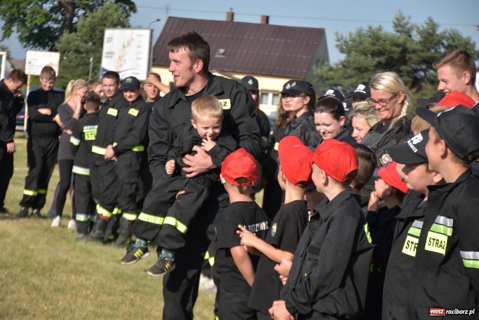 Zdjęcie w galerii na portalu naszraciborz.pl: Bieńkowickie zawody sikawek konnych. Tworków z głównym trofeum [FOTO i WIDEO] wiadomości z regionu