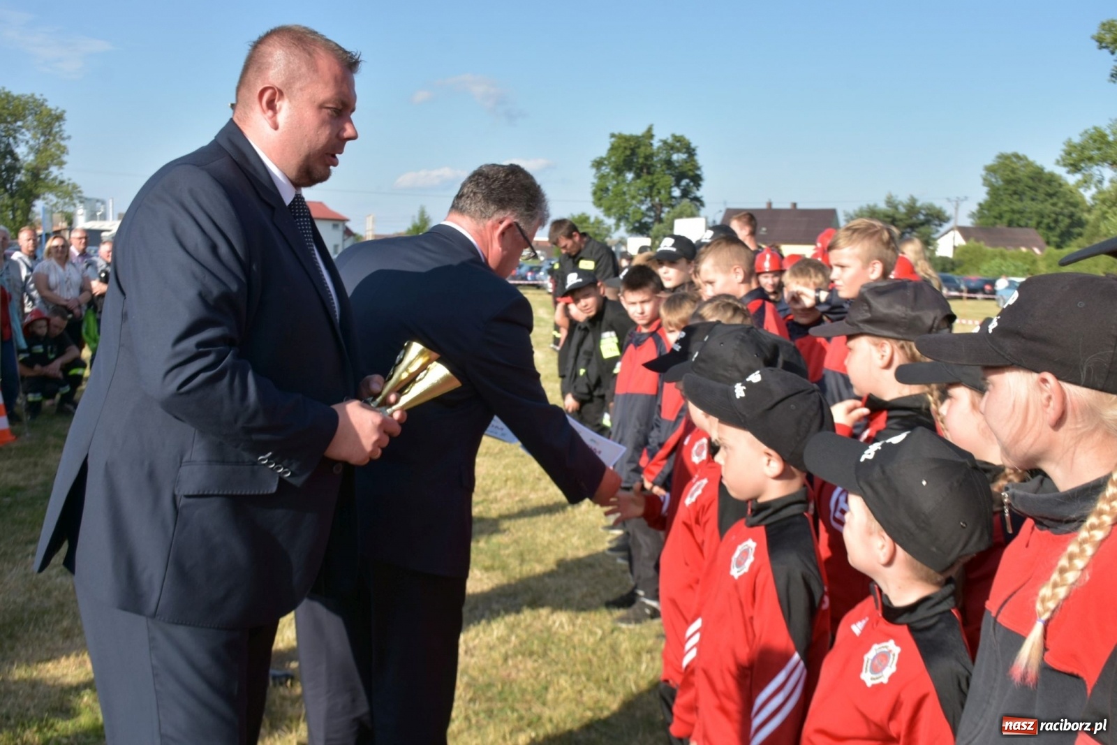 Zdjęcie w galerii na portalu naszraciborz.pl: Bieńkowickie zawody sikawek konnych. Tworków z głównym trofeum [FOTO i WIDEO] wiadomości z regionu
