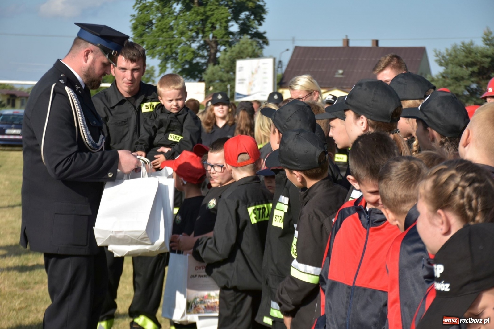 Zdjęcie w galerii na portalu naszraciborz.pl: Bieńkowickie zawody sikawek konnych. Tworków z głównym trofeum [FOTO i WIDEO] wiadomości z regionu