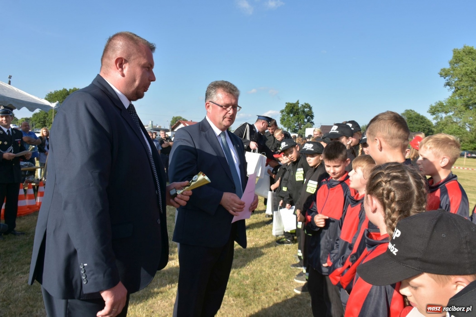 Zdjęcie w galerii na portalu naszraciborz.pl: Bieńkowickie zawody sikawek konnych. Tworków z głównym trofeum [FOTO i WIDEO] wiadomości z regionu