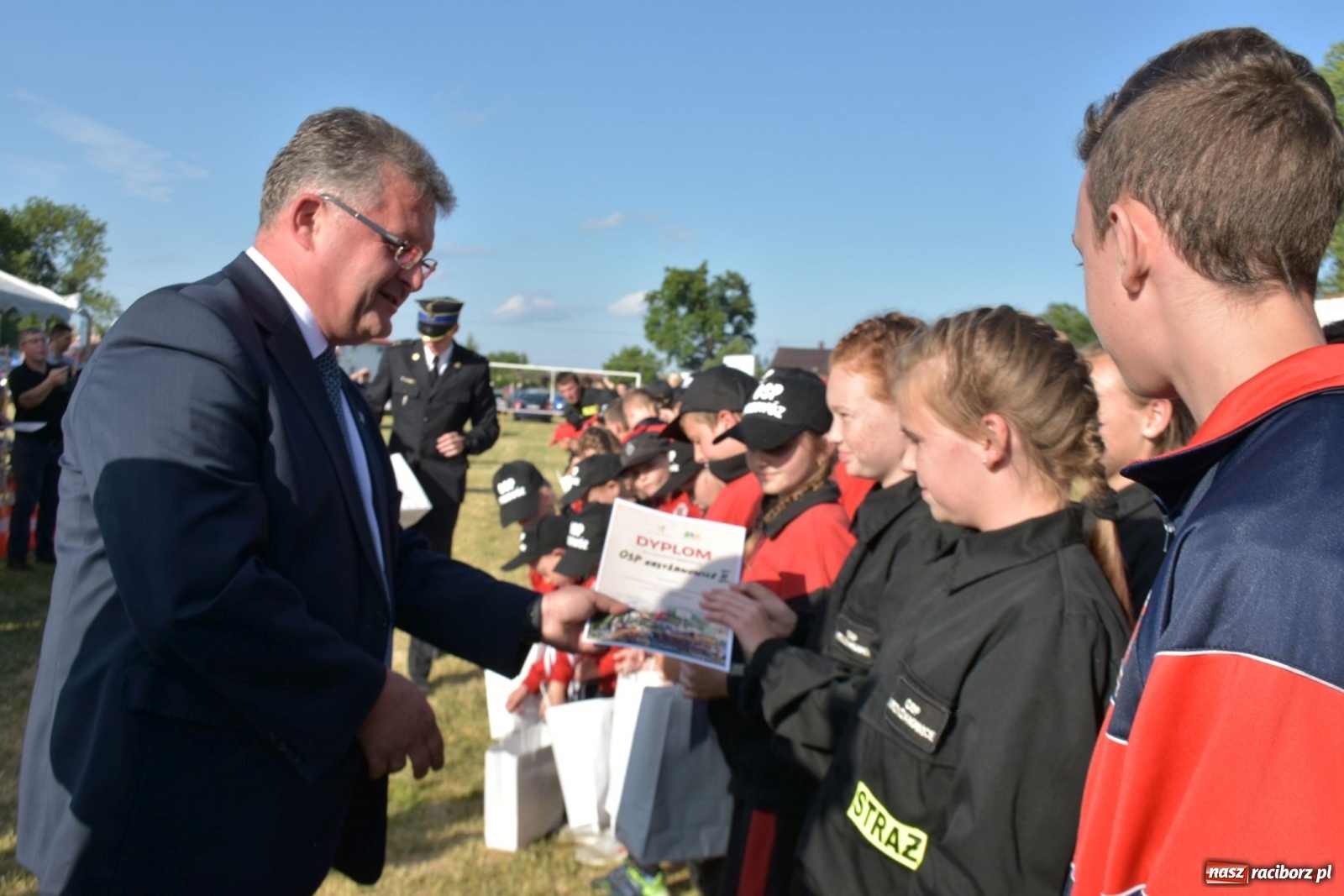 Zdjęcie w galerii na portalu naszraciborz.pl: Bieńkowickie zawody sikawek konnych. Tworków z głównym trofeum [FOTO i WIDEO] wiadomości z regionu