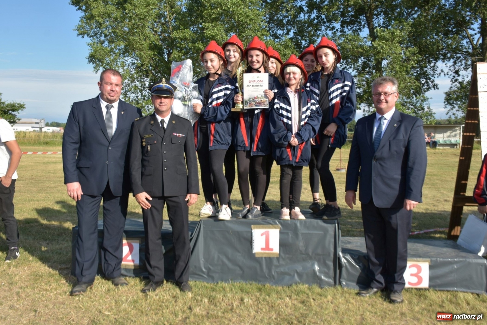 Zdjęcie w galerii na portalu naszraciborz.pl: Bieńkowickie zawody sikawek konnych. Tworków z głównym trofeum [FOTO i WIDEO] wiadomości z regionu