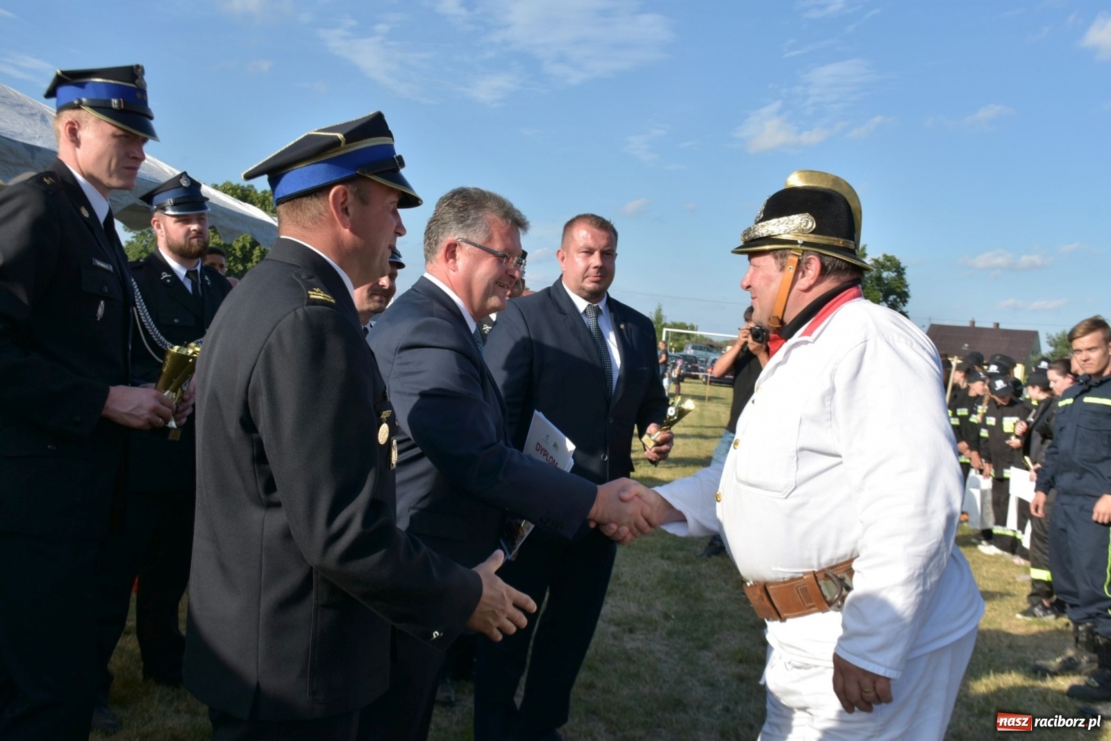 Zdjęcie w galerii na portalu naszraciborz.pl: Bieńkowickie zawody sikawek konnych. Tworków z głównym trofeum [FOTO i WIDEO] wiadomości z regionu
