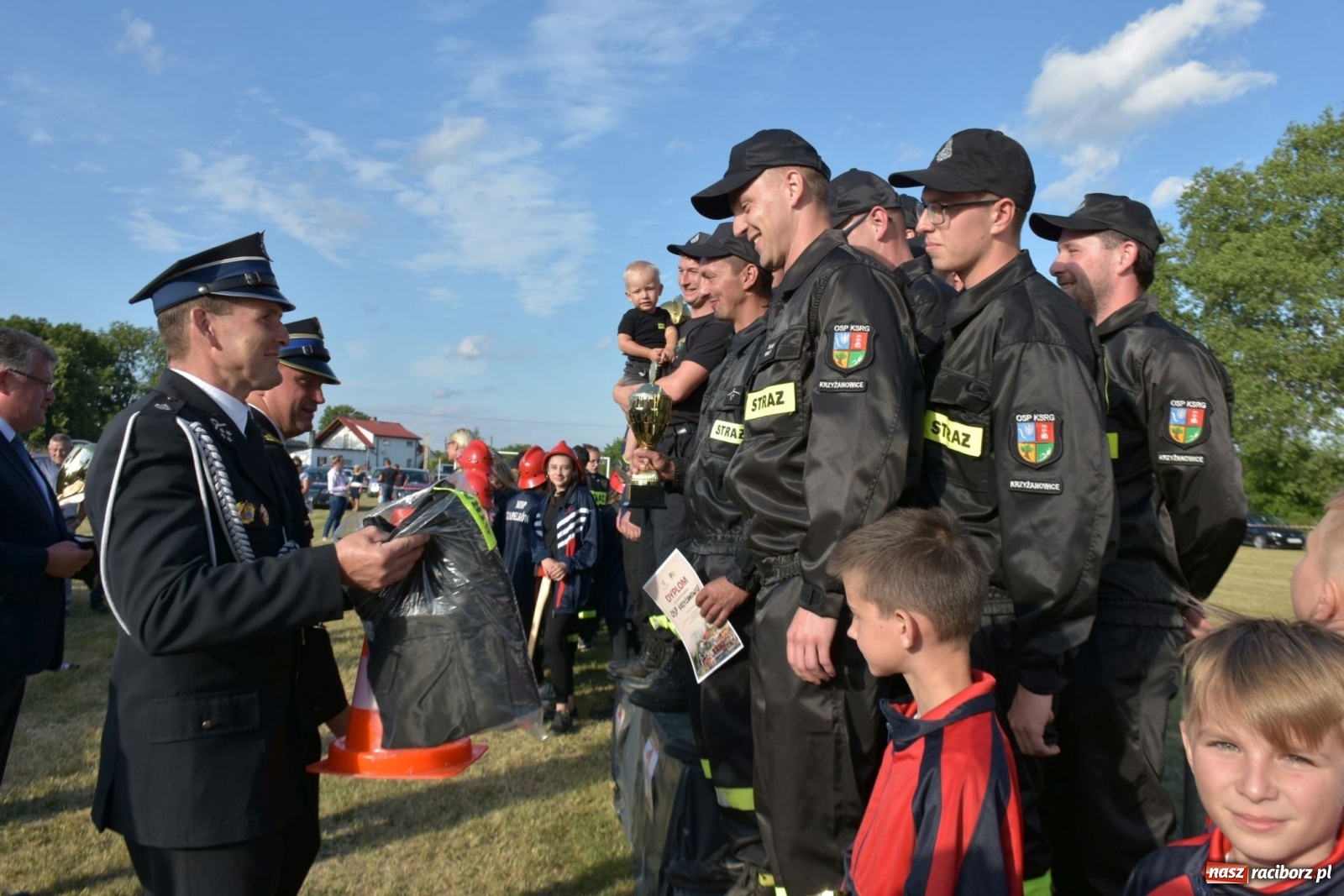 Zdjęcie w galerii na portalu naszraciborz.pl: Bieńkowickie zawody sikawek konnych. Tworków z głównym trofeum [FOTO i WIDEO] wiadomości z regionu