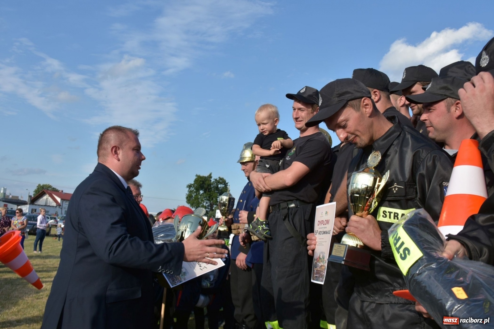 Zdjęcie w galerii na portalu naszraciborz.pl: Bieńkowickie zawody sikawek konnych. Tworków z głównym trofeum [FOTO i WIDEO] wiadomości z regionu