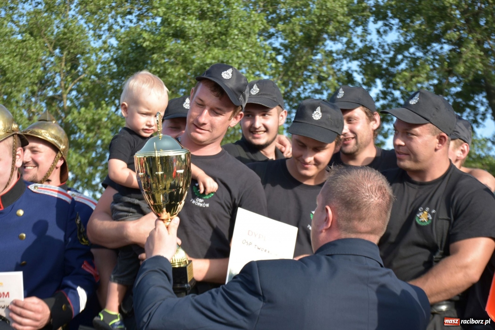 Zdjęcie w galerii na portalu naszraciborz.pl: Bieńkowickie zawody sikawek konnych. Tworków z głównym trofeum [FOTO i WIDEO] wiadomości z regionu