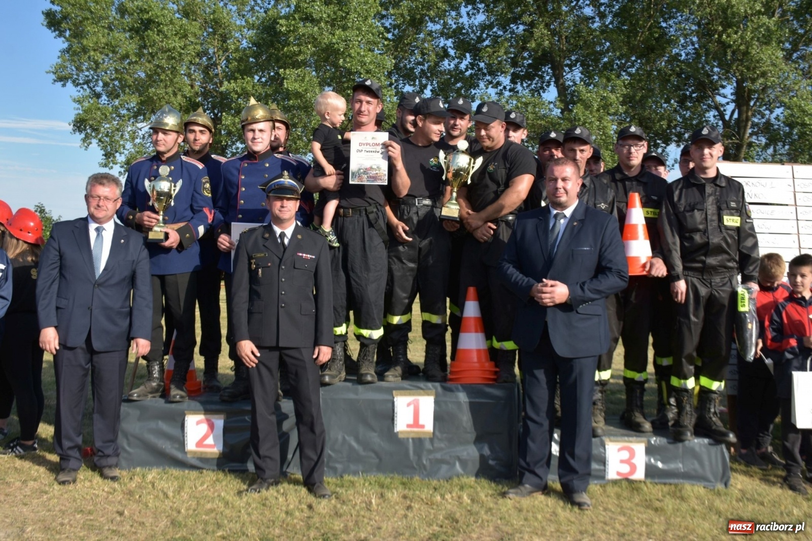 Zdjęcie w galerii na portalu naszraciborz.pl: Bieńkowickie zawody sikawek konnych. Tworków z głównym trofeum [FOTO i WIDEO] wiadomości z regionu