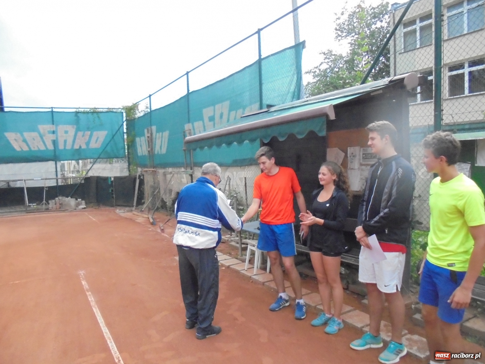 Zdjęcie w galerii na portalu naszraciborz.pl: Tenisiści walczyli o puchar prezesa TKKF Rafako wiadomości z regionu
