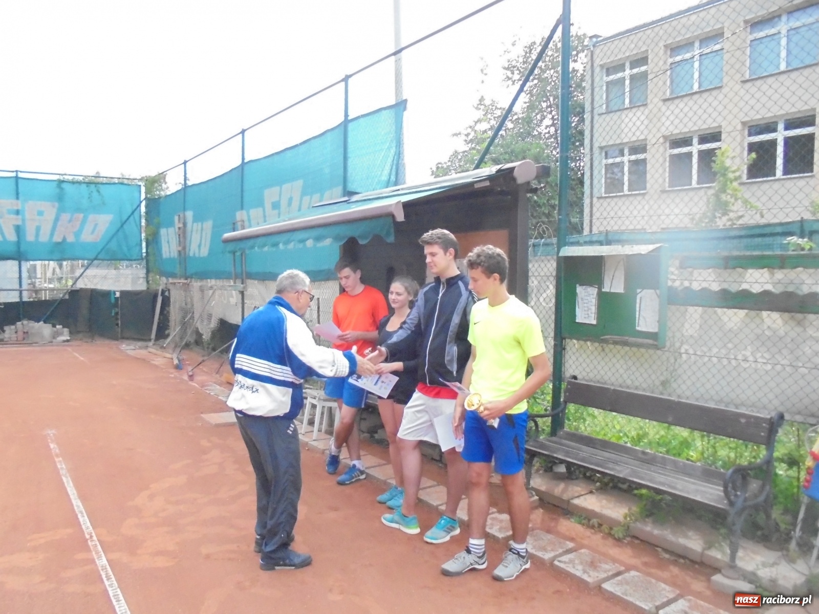 Zdjęcie w galerii na portalu naszraciborz.pl: Tenisiści walczyli o puchar prezesa TKKF Rafako wiadomości z regionu