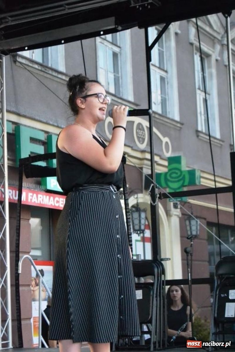 Zdjęcie w galerii na portalu naszraciborz.pl: Artyści RCK na miejskich obchodach Roku Powstań Śląskich [FOTO] wiadomości z regionu