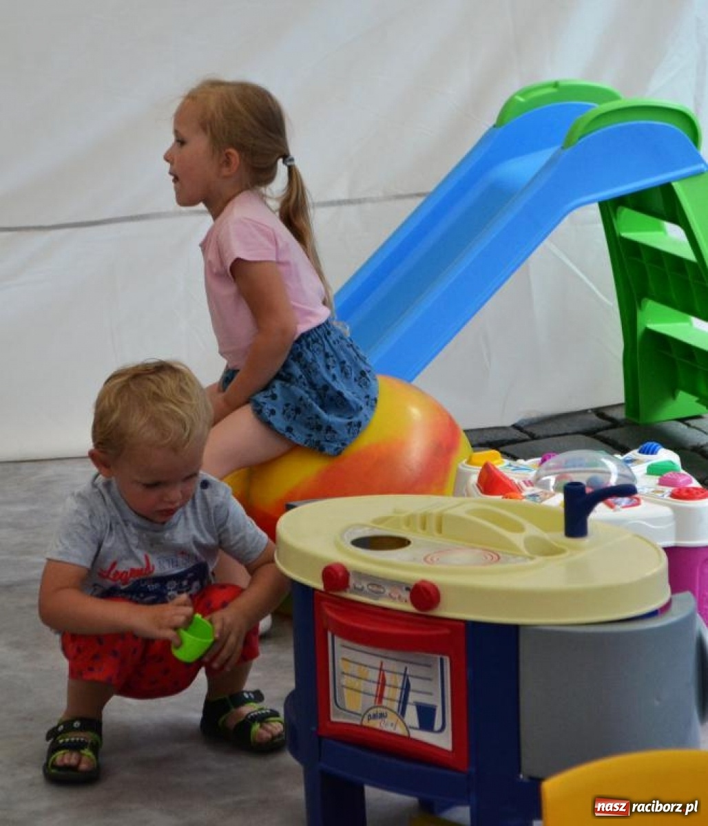 Zdjęcie w galerii na portalu naszraciborz.pl: Artyści RCK na miejskich obchodach Roku Powstań Śląskich [FOTO] wiadomości z regionu