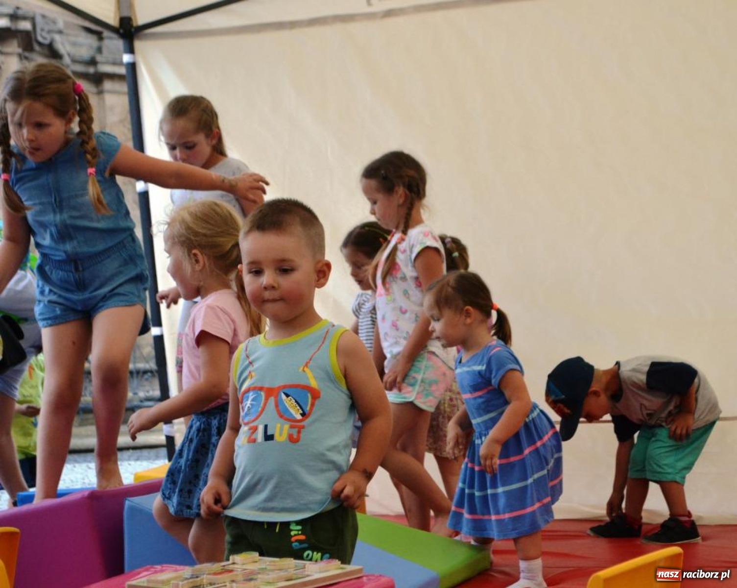 Zdjęcie w galerii na portalu naszraciborz.pl: Artyści RCK na miejskich obchodach Roku Powstań Śląskich [FOTO] wiadomości z regionu