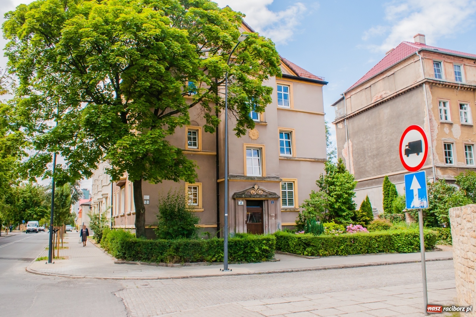 Zdjęcie w galerii na portalu naszraciborz.pl: Latarnie na chybił-trafił. Są ledy, brakuje ładu [FOTO] wiadomości z regionu