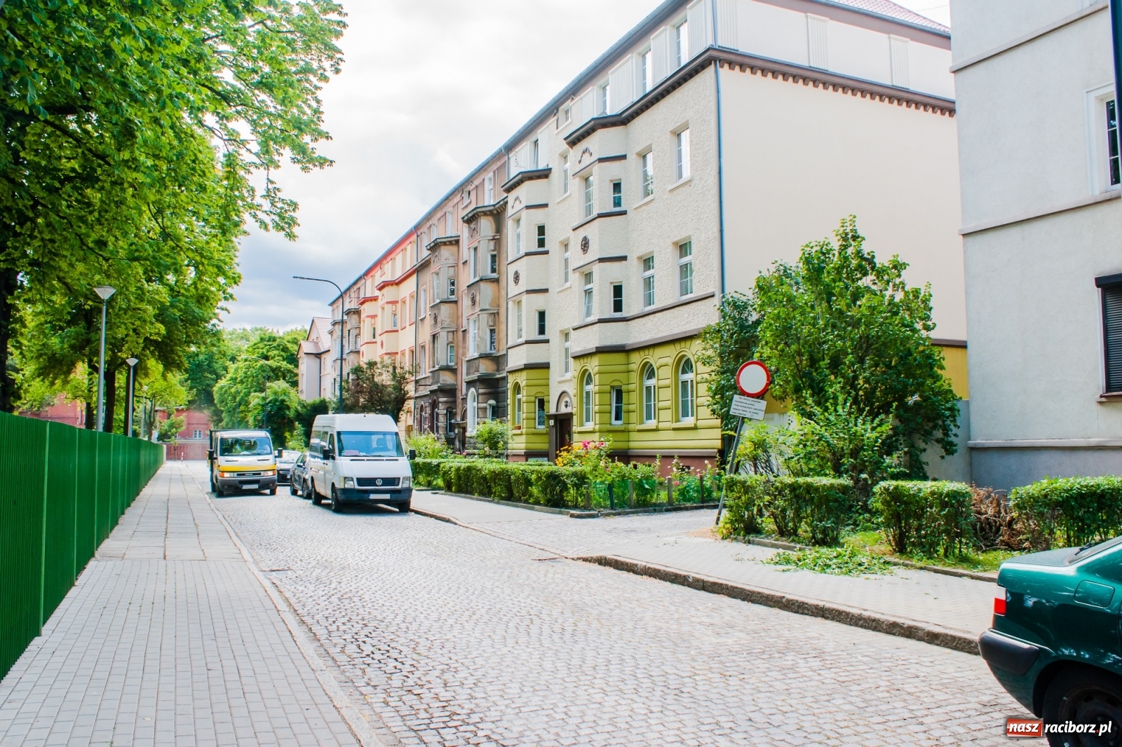 Zdjęcie w galerii na portalu naszraciborz.pl: Latarnie na chybił-trafił. Są ledy, brakuje ładu [FOTO] wiadomości z regionu