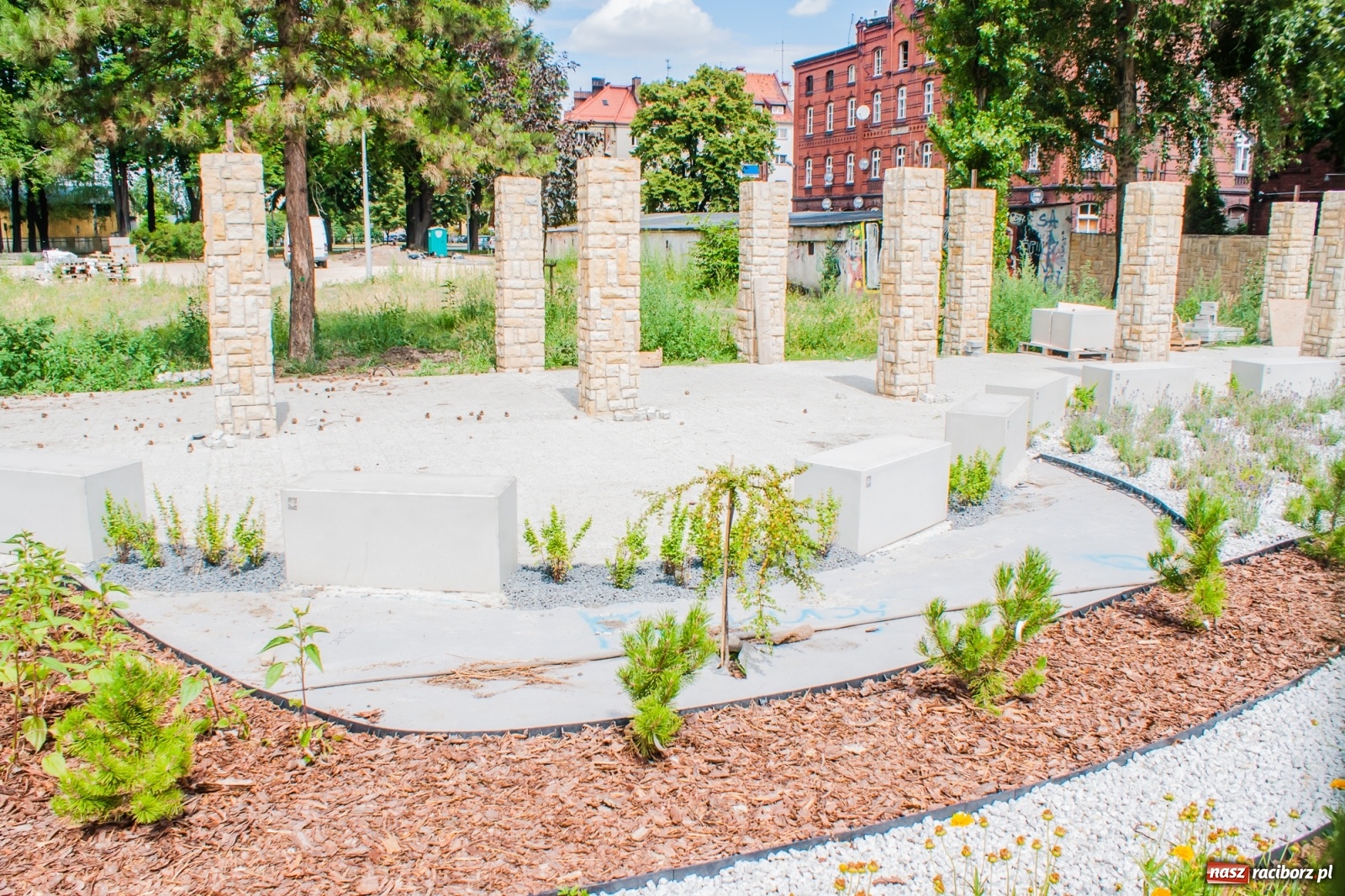Zdjęcie w galerii na portalu naszraciborz.pl: Park Jordanowski zmienia swoje oblicze [FOTO]  wiadomości z regionu